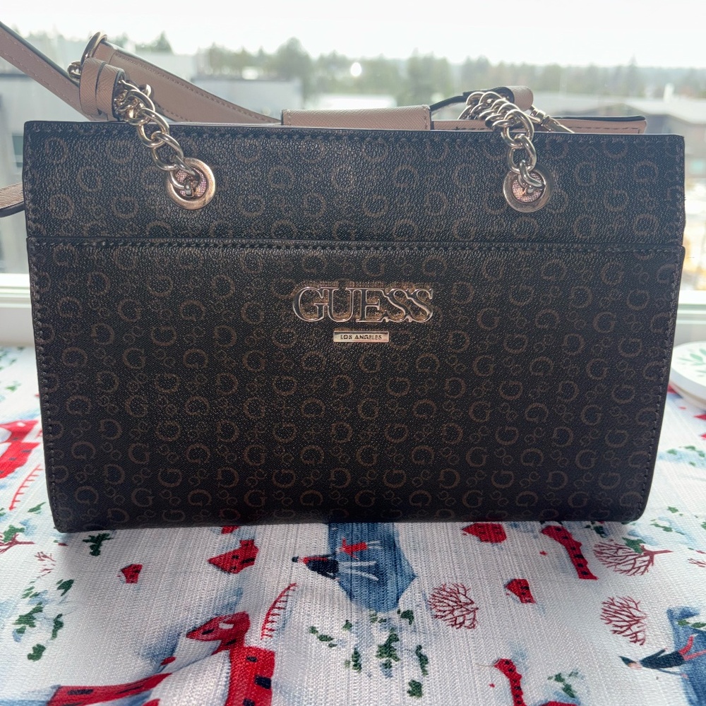GUESS crossbody bag